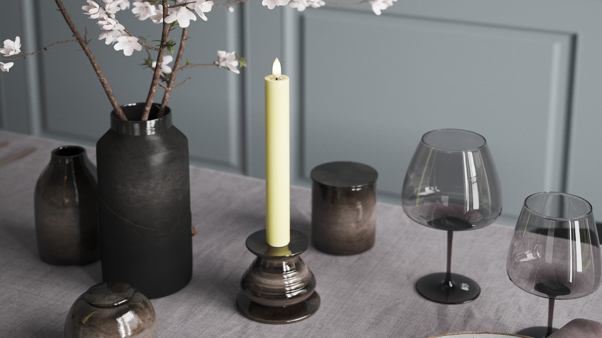 LED Dinner candle With lifelike LED flame