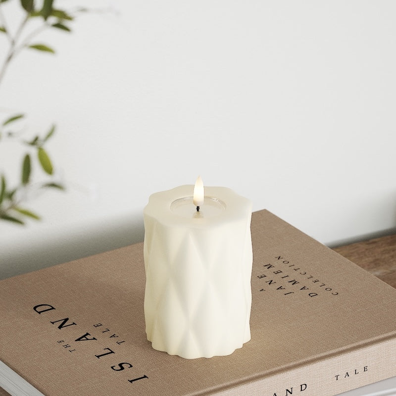 Deluxe Homeart Harlequin LED plokkvalgusti Ø 7,5 x 10 cm Kreem