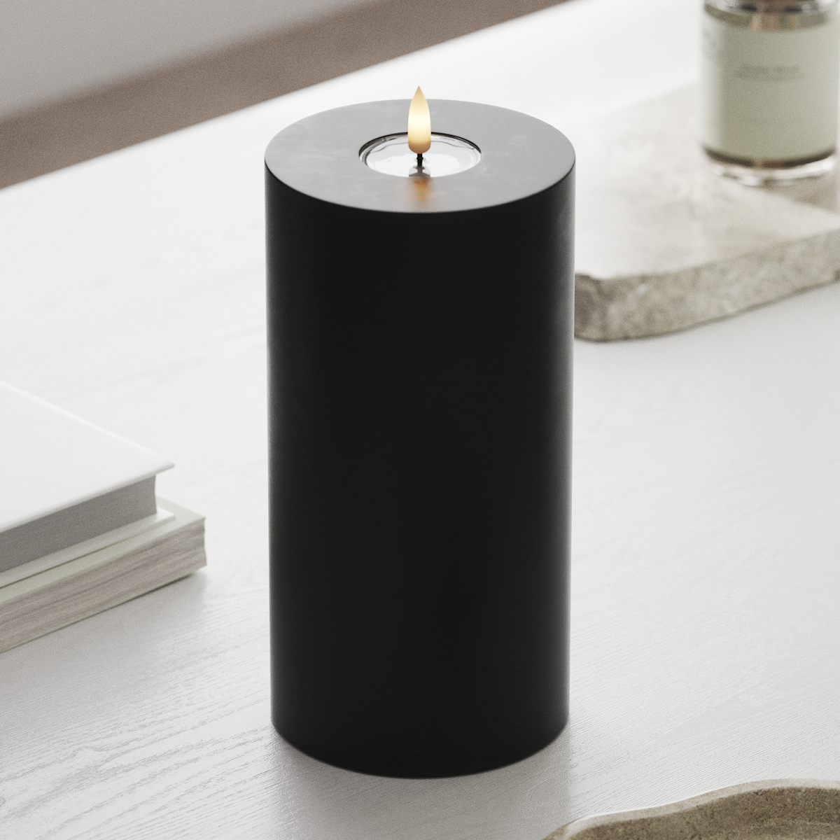 Deluxe Homeart LED Pillar candle Ø 10 x 20 cm Black LED Pillar candle 1