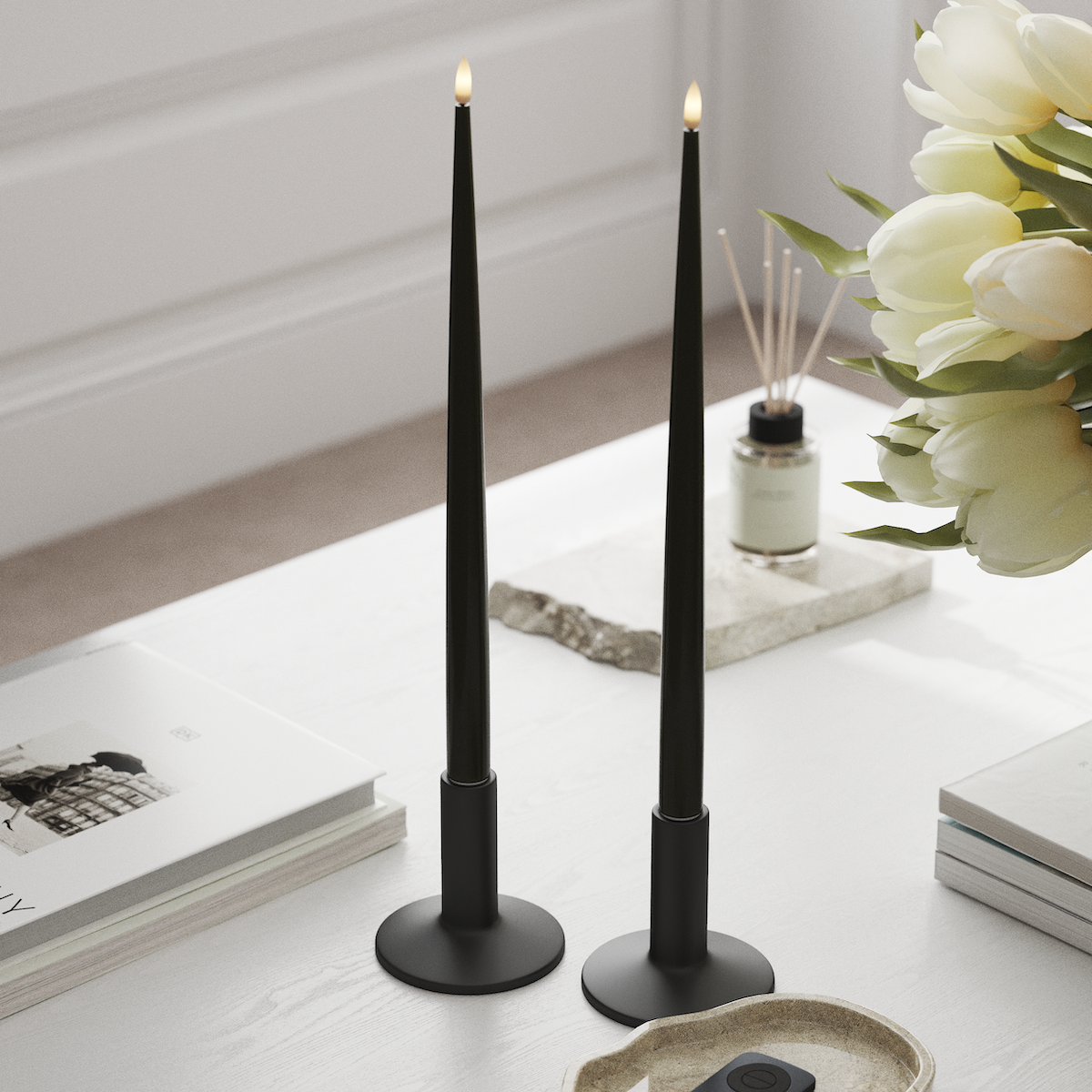 Deluxe Homeart LED Shiny Dinner candle with Lacquer, 2 pieces 38 cm Dark Green LED Shiny Dinner candle 1