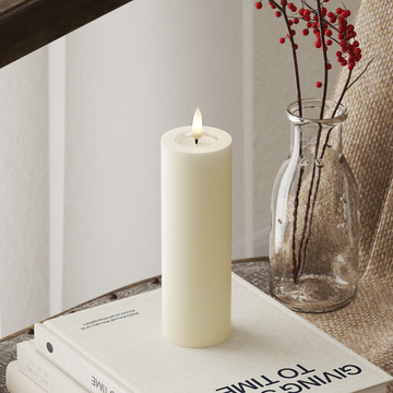 Deluxe Homeart LED Pillar candle Ø 5 x 15 cm Cream LED Pillar candle 4